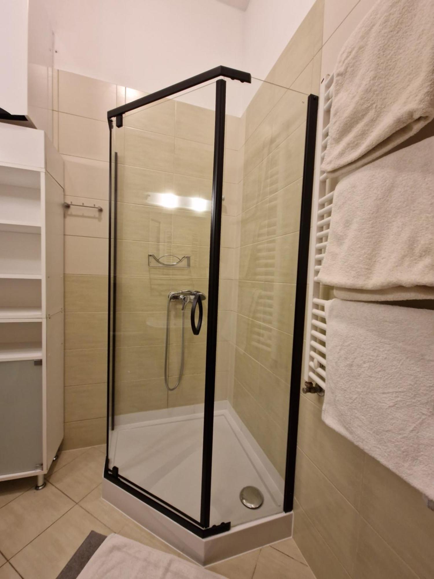 Safona - Pantheon Apartments Krakow Luaran gambar